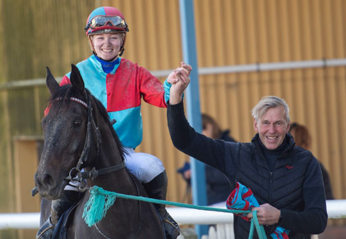 Åge Mathisen og Tonje Sørvang. Foto Svensk Galopp