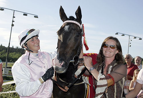 Females Fun, jockey Benedichte Halvorsen og trener Cathrine Erichsen